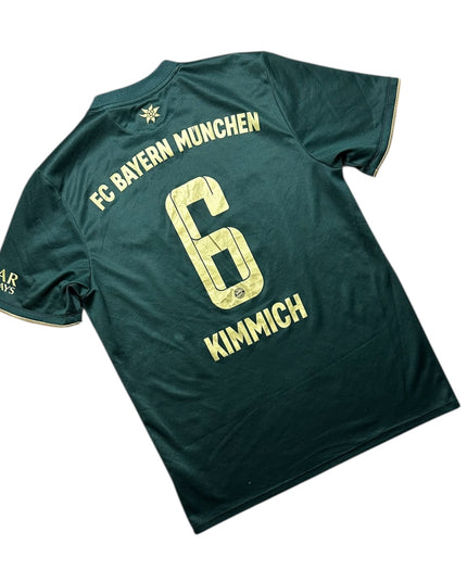Bayern Munich Football Shirt 2021/2022 Oktoberfest Kimmich 6 (L)