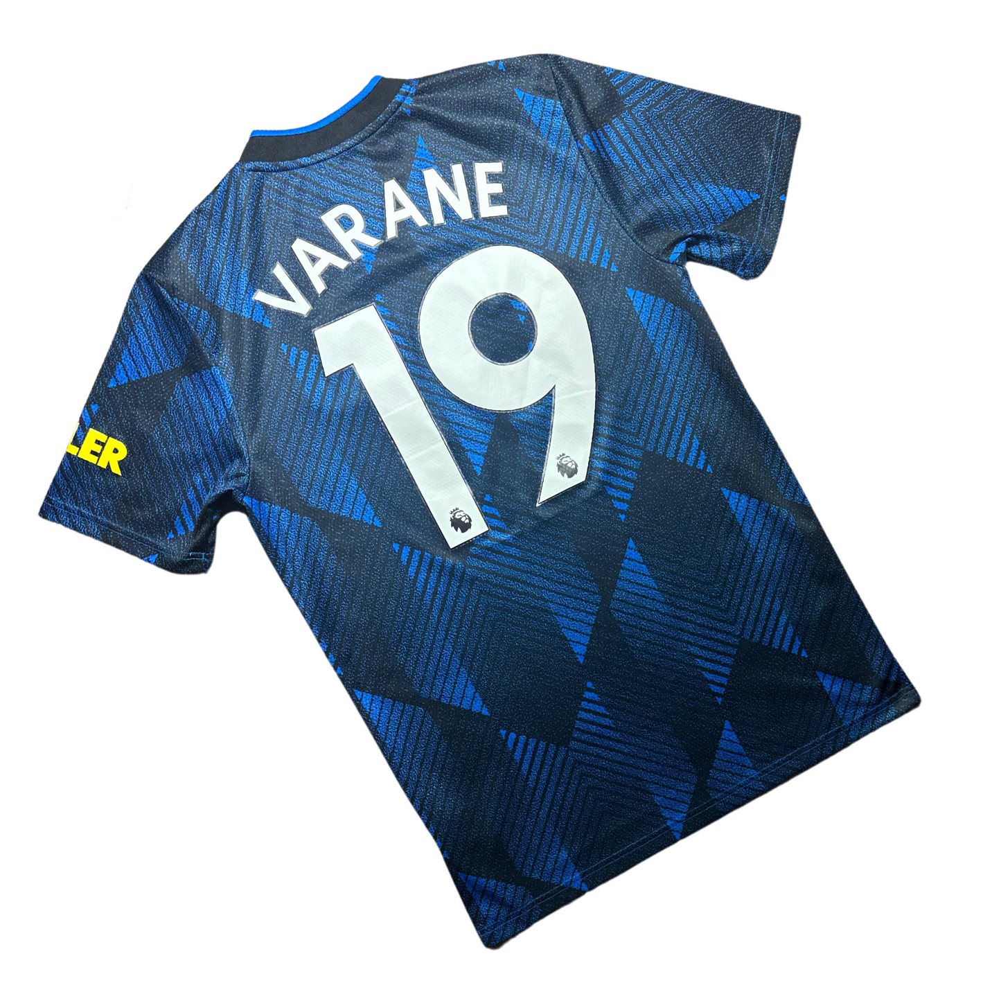 Manchester United 2021/2022 Third Football Shirt Varane (19)