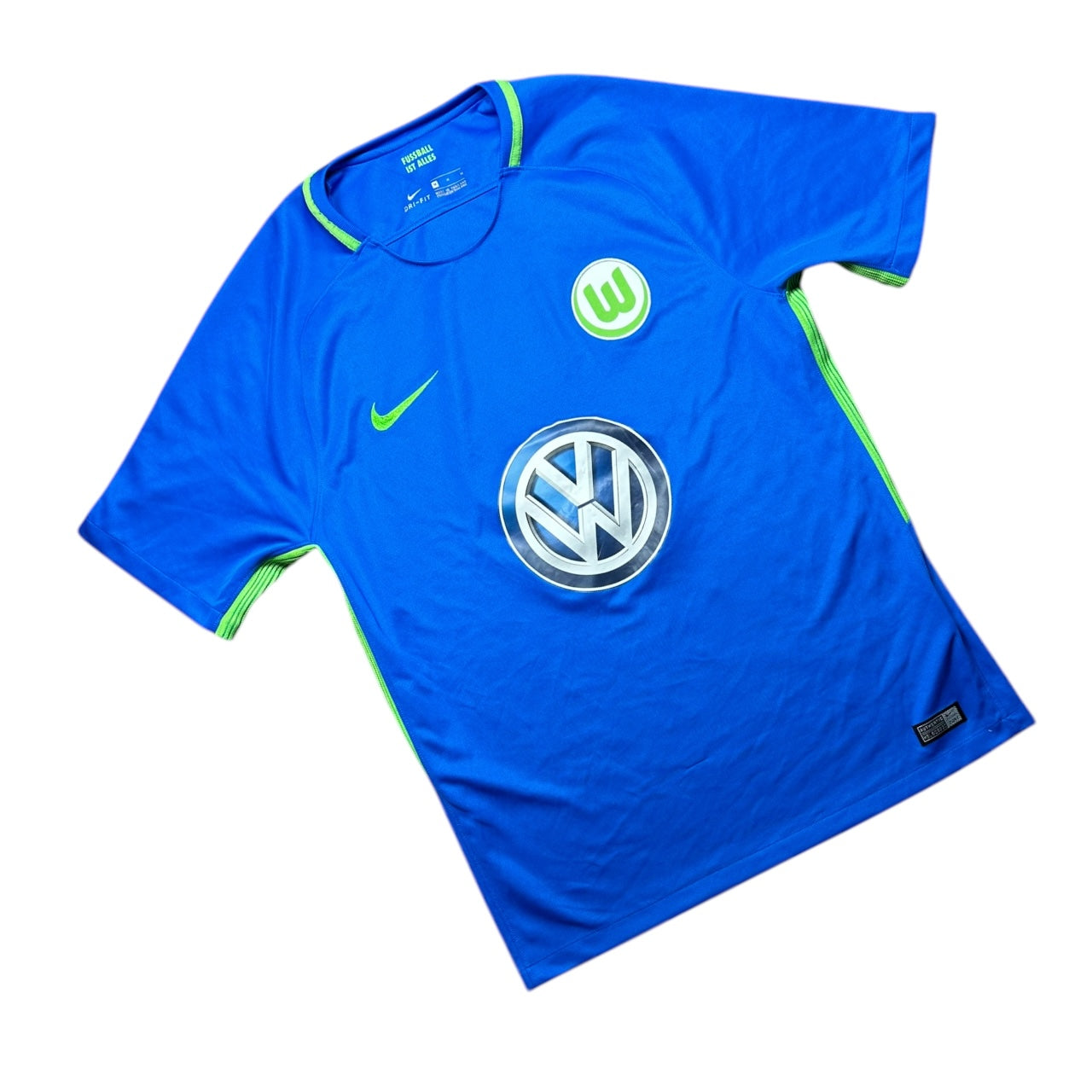 Wolfsburg Football Shirt 2017/2018 Away (M)