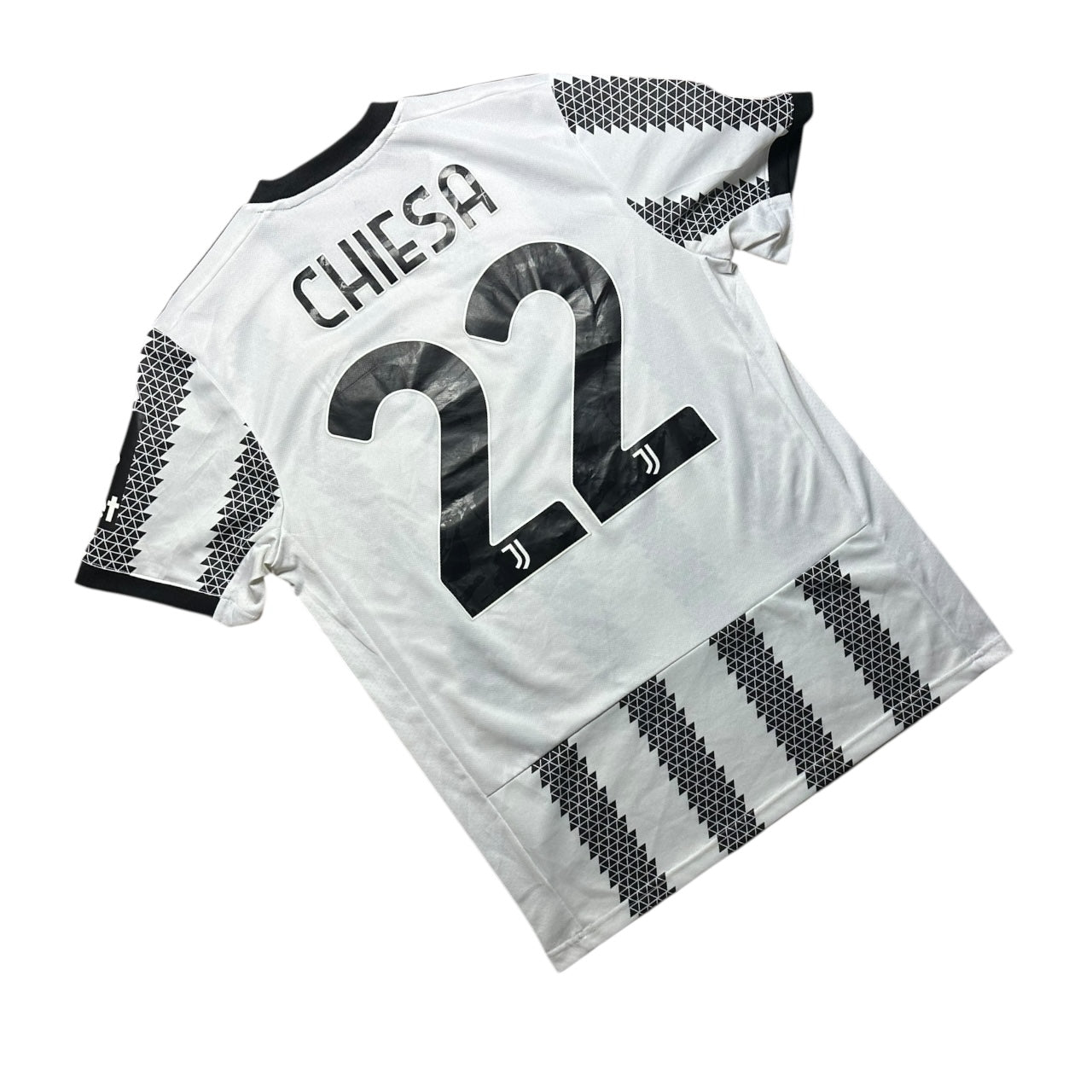 Juventus Football Shirt 2022/2023 Home UCL Chiesa 22 (M)
