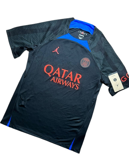 Paris Saint Germain Football Shirt 2022/2023 ‘Strike’ Top (M)