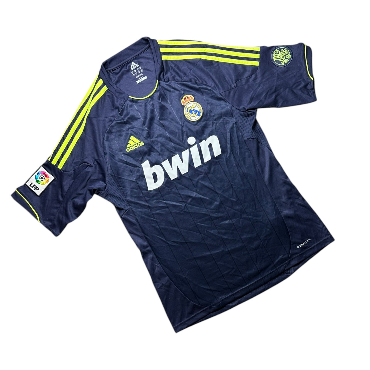 Real Madrid Football Shirt 2012/2013 Away (M)