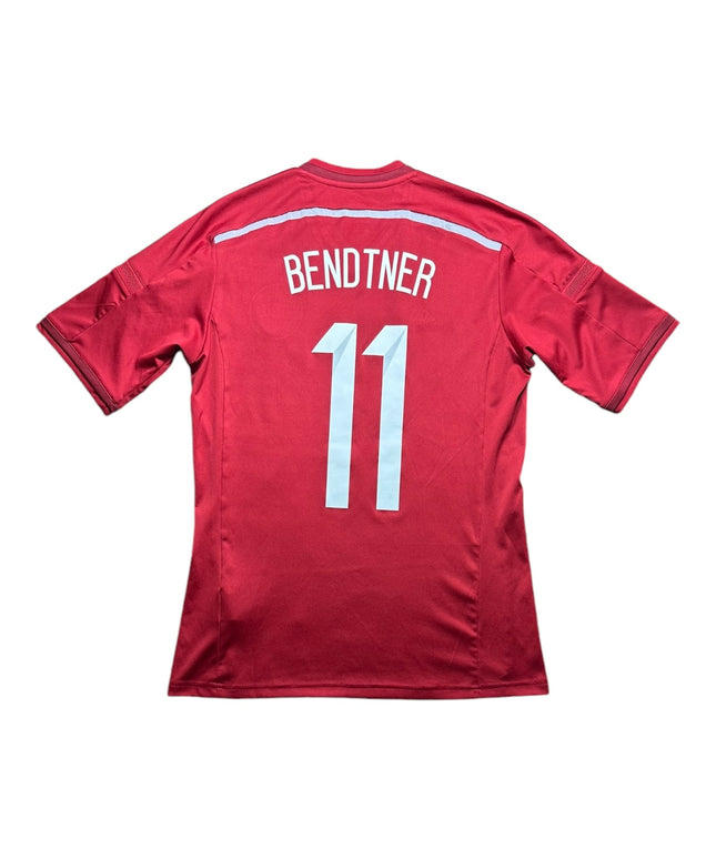 Denmark Football Shirt 2013/2015 Home Bendtner 11 (S)