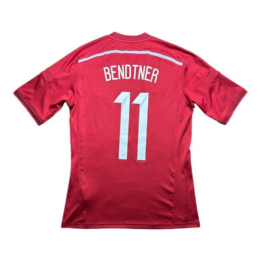 Denmark Football Shirt 2013/2015 Home Bendtner 11 (S)