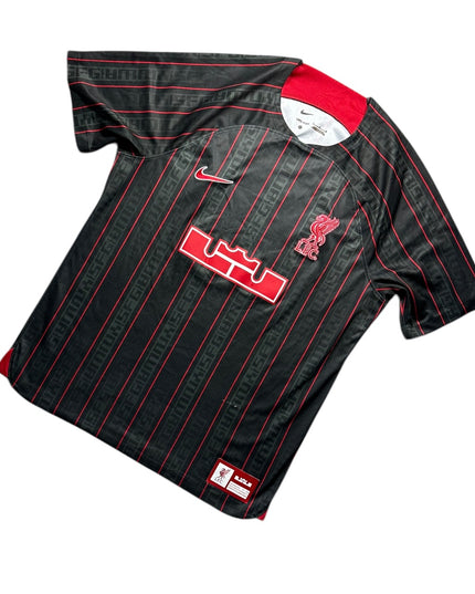 Liverpool Football Shirt LeBron Stadium Shirt (L)
