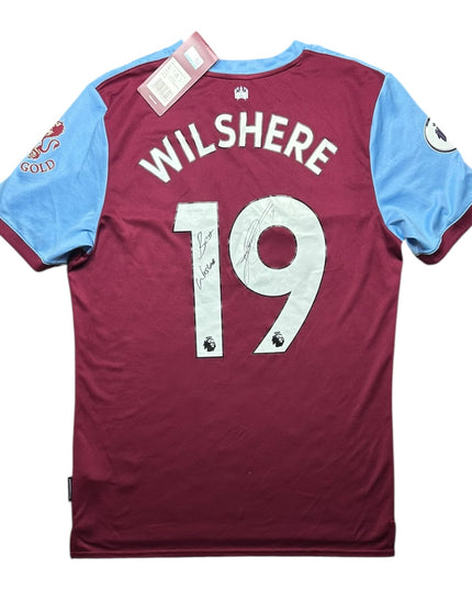West Ham Football Shirt Home 2019/2020 Wilshere 19 BNWT Signed (M)