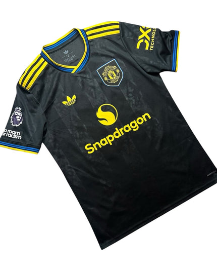 Manchester United Football Shirt Third 2025/2026 Cunha 10 (M)