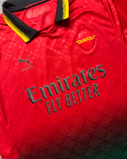 AC Milan Football Shirt X Off White ‘Diavoli’ Limited Edition (XL)