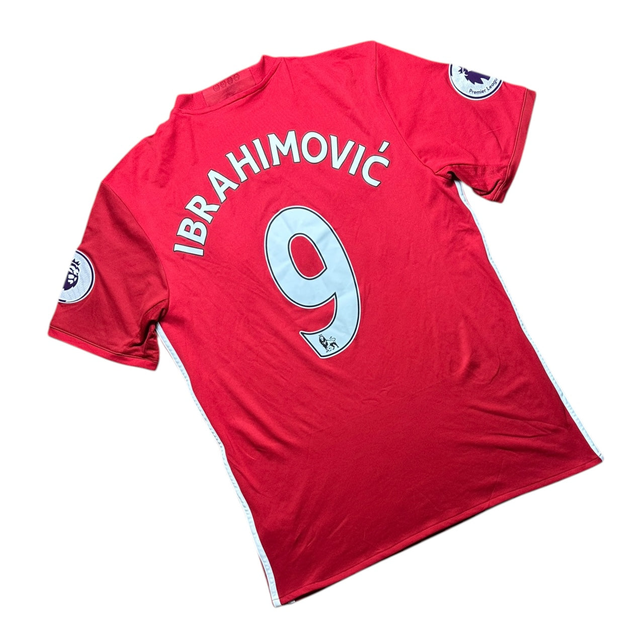 Manchester United Football Shirt 2016/2017 Home Ibrahimovic 9 (M)
