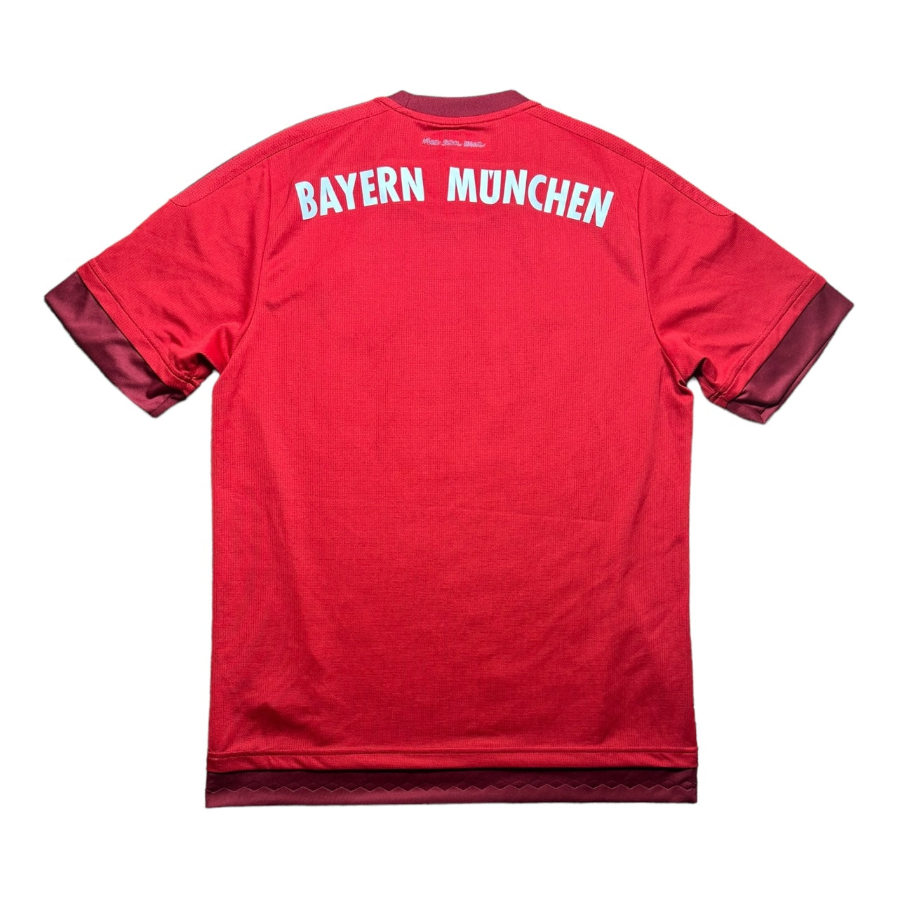 Bayern Munich 2015/2016 Home Football Shirt (M)