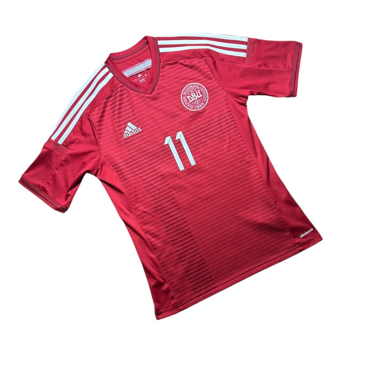 Denmark Football Shirt 2013/2015 Home Bendtner 11 (S)