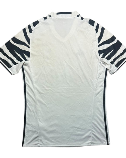 Juventus Football Shirt 2016/2017 Third (M)