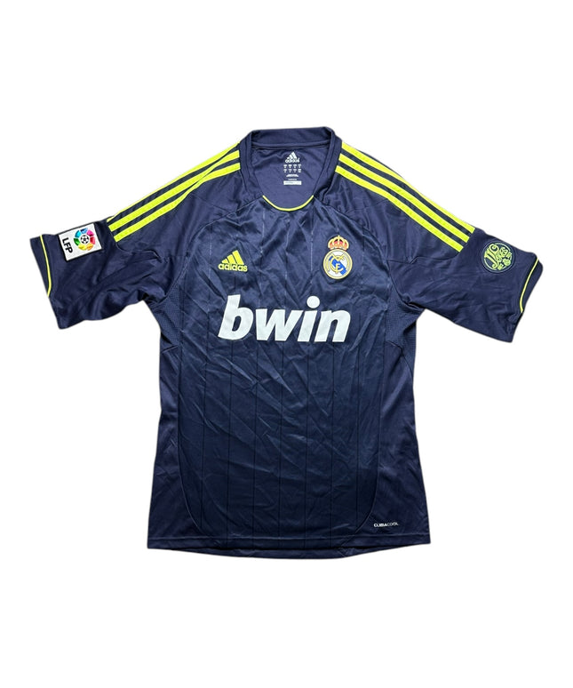 Real Madrid Football Shirt 2012/2013 Away (M)