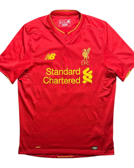 Liverpool Football Shirt 2016/2017 Home Coutinho 10 (M)