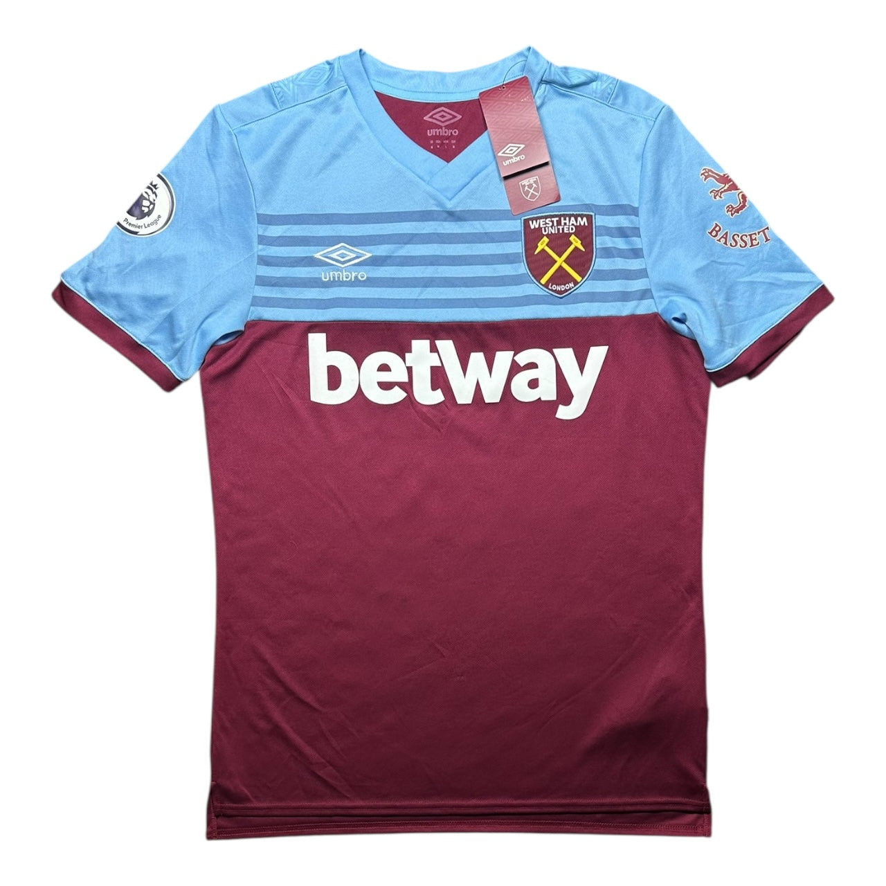 West Ham Football Shirt Home 2019/2020 Wilshere 19 BNWT Signed (M)
