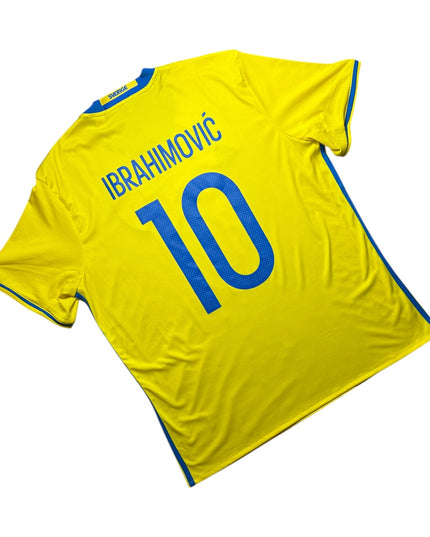 Sweden Football Shirt 2016/2017 Home Ibrahimovic 10 (XL)
