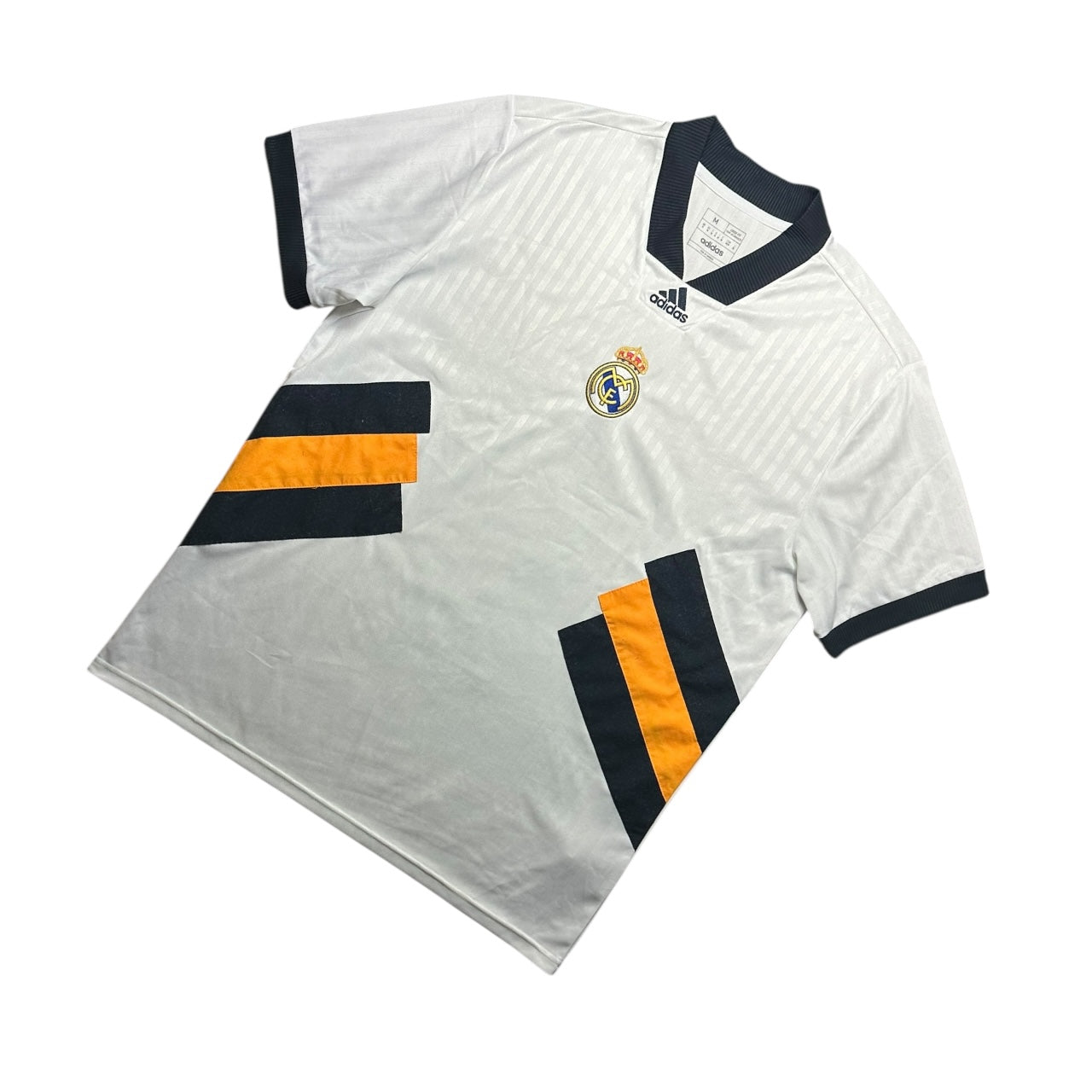 Real Madrid Football Shirt 2022/2023 Icon (M)