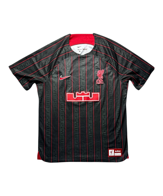 Liverpool Football Shirt LeBron Stadium Shirt (L)