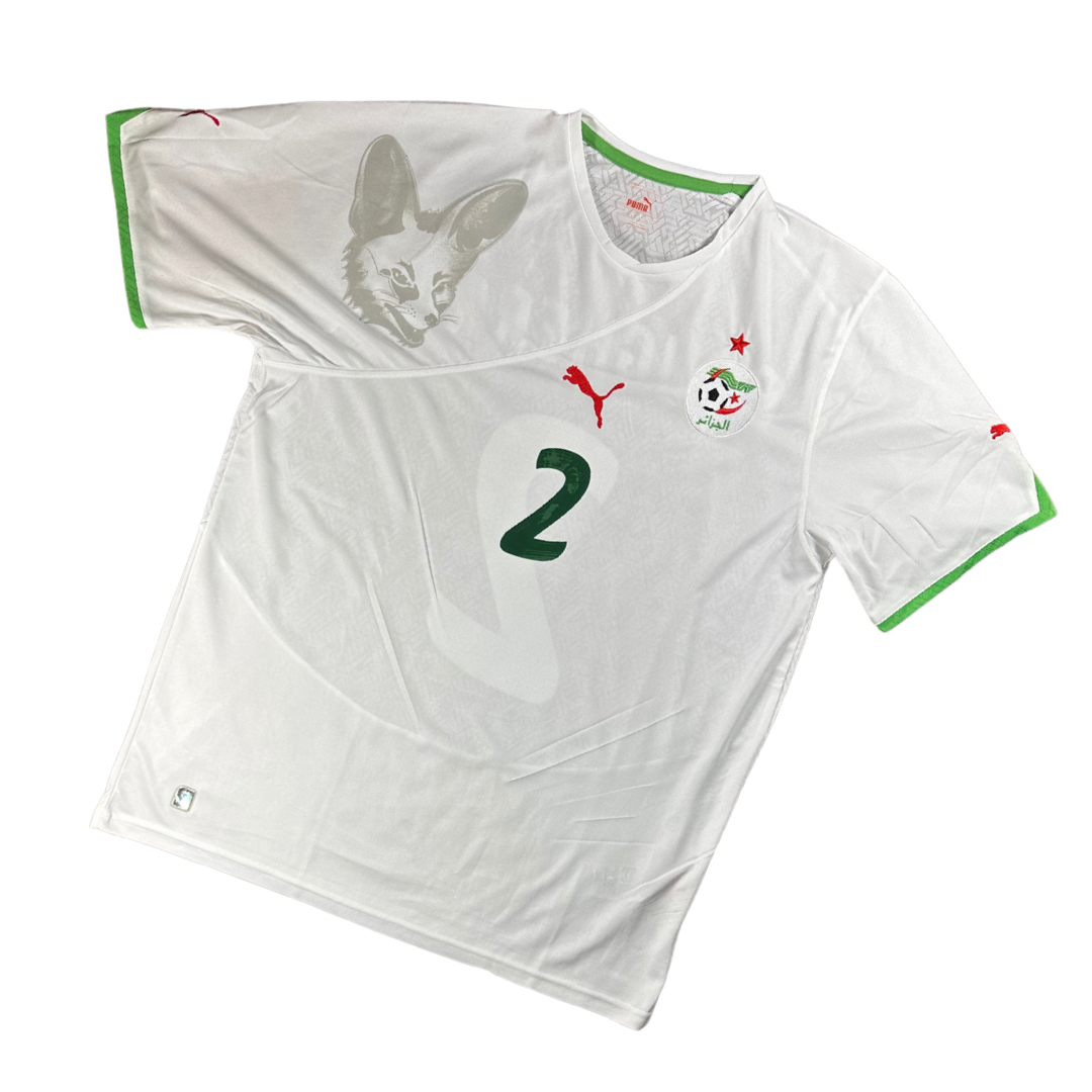 Algeria 2010/2011 Home Football Shirt Bougherra (2)