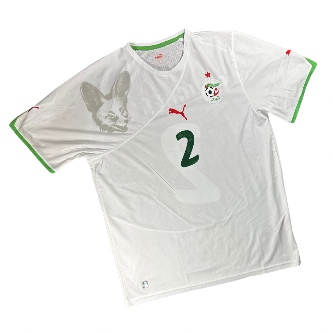 Algeria 2010/2011 Home Football Shirt Bougherra (2)